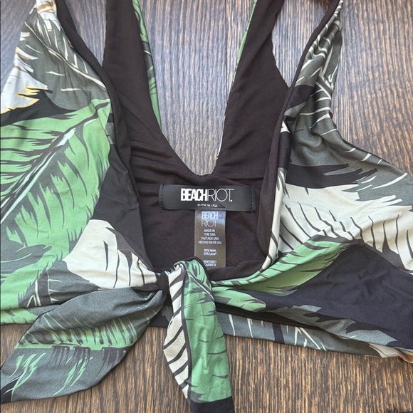 Beach Riot Bikini - Picture 5 of 7